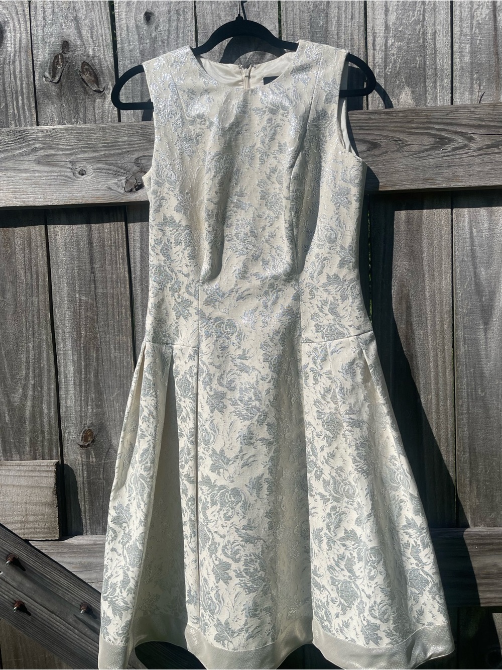 Carmen Marc Valvo Ivory Dress with Silver Floral Jacquard Gorgeous Sz 4